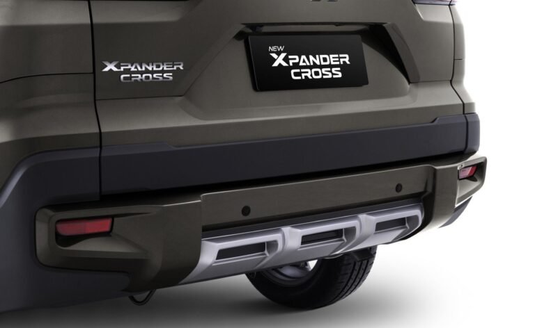 1660190407-new-rear-bumper-xpandercross-at-2xjpg.jpg